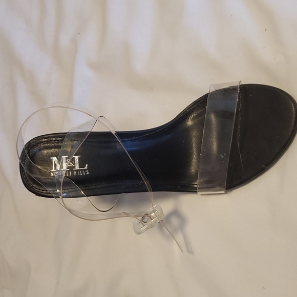 BRAND NEW Clear heels size 7 - Picture 3 of 4